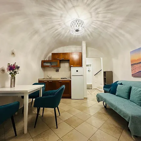 Historic Center Sanremo,10 Min To The Sea Апартаменты Санремо