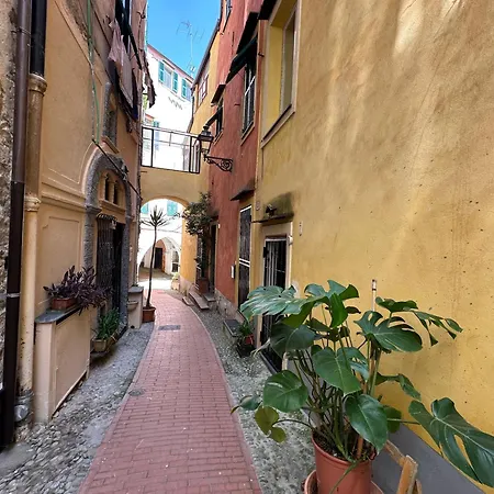 Apartment Historic Center In *